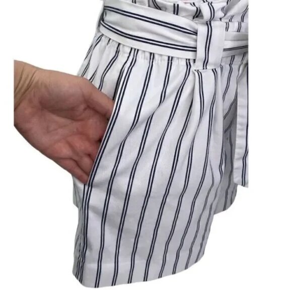 Zara TRF Collection Pleated Belted Paper Bag Shorts White Striped - Picture 5 of 6